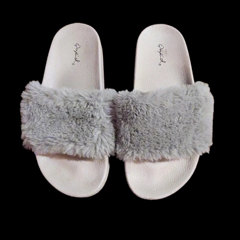 Gray Furry Slide Slippers - Picture 7 of 8